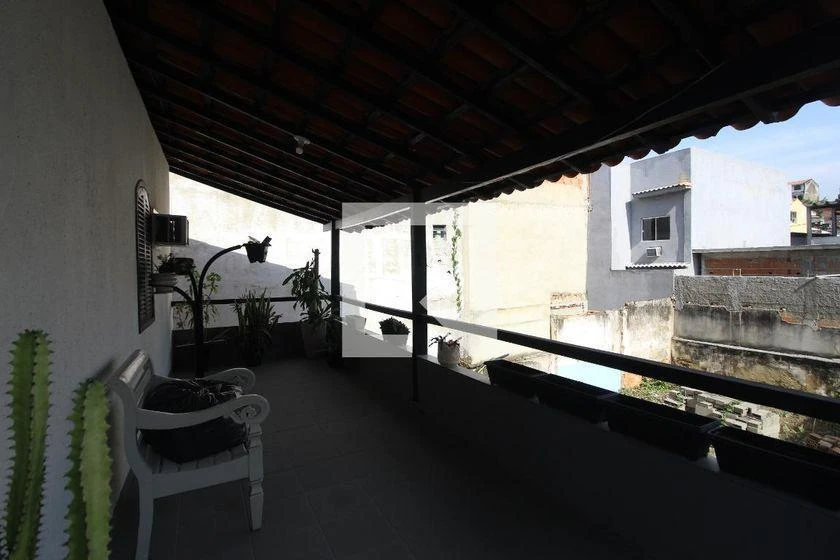 Casa mobiliada de 251 m² com 3 quartos e 3 banheiros