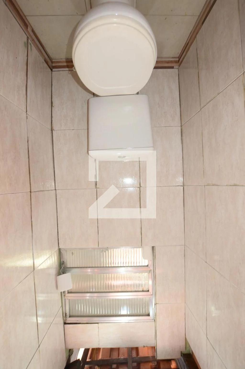 Furnished apartment, 260 m², with a grill on the balcony — photo 20