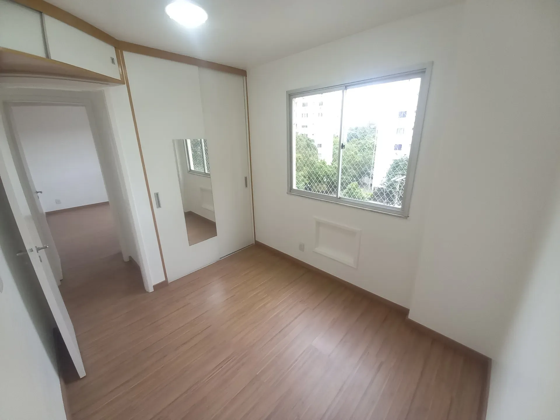 Apartment on the 3rd floor with wood or laminate floors — photo 12