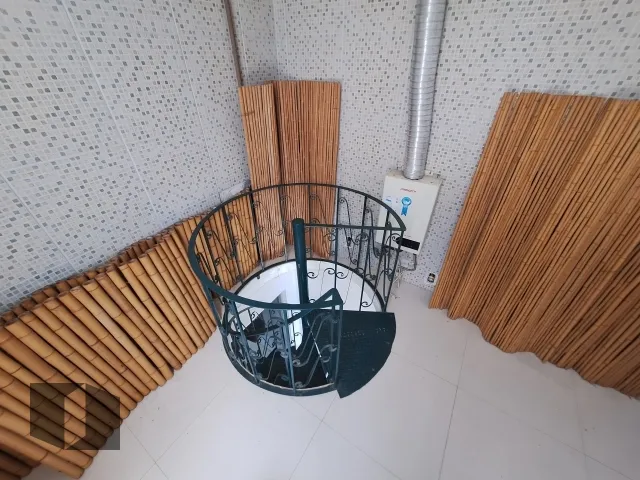 House with 4 bedrooms and 5 bathrooms, gas kitchen — photo 47
