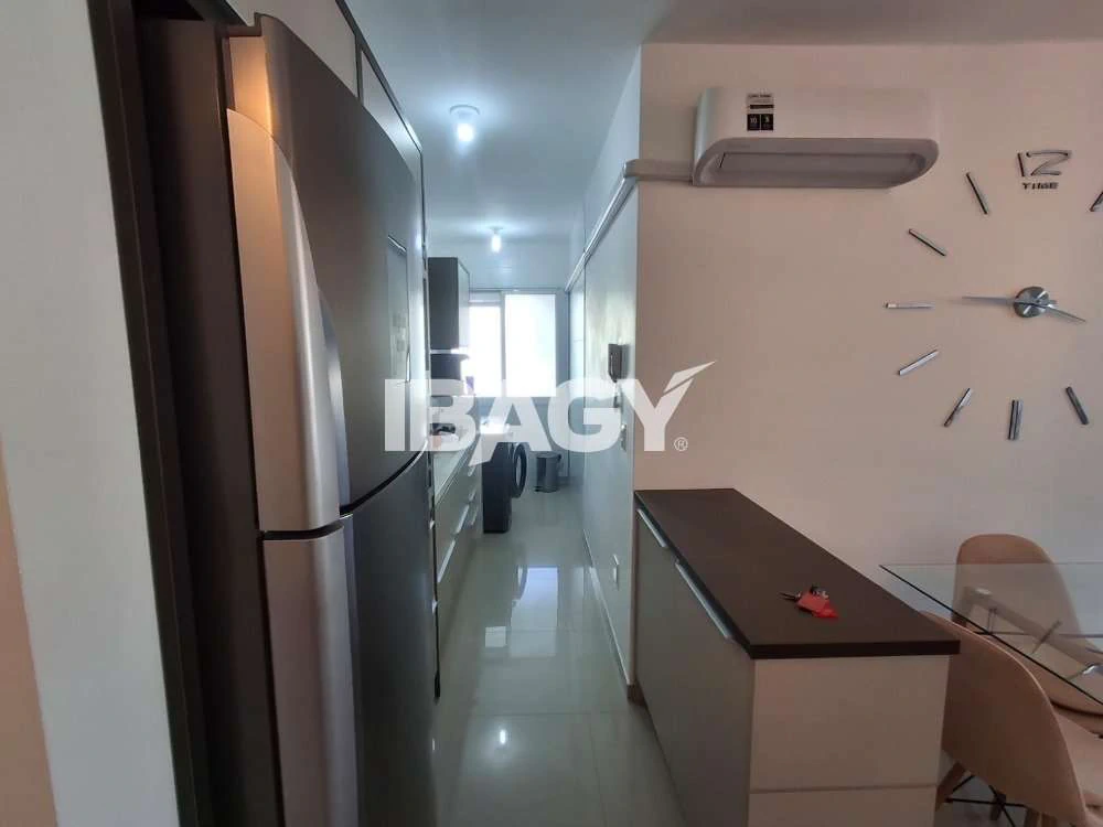 Apartamento con cocina abierta y 2 dormitorios (1 suite) — photo 2