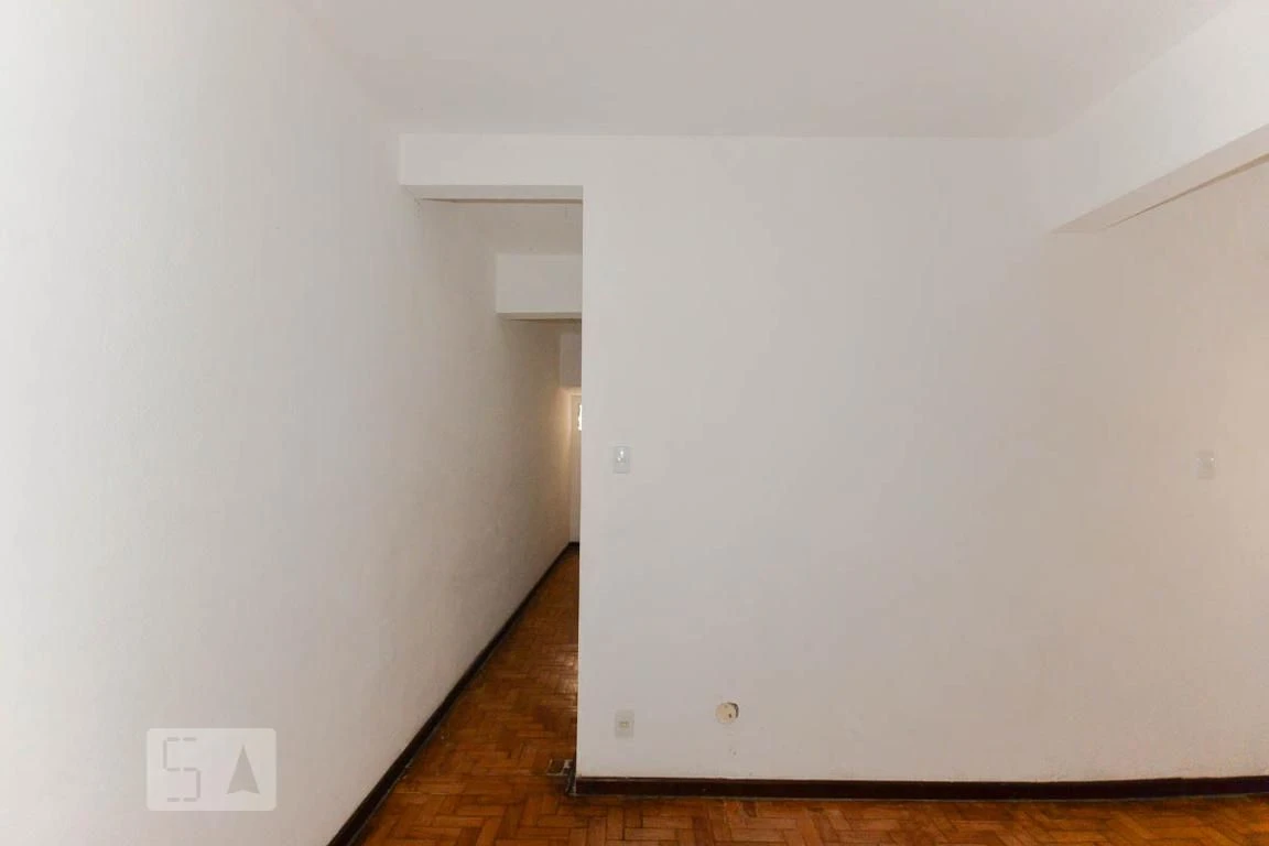 Apartamento, 40 m², com piso de madeira ou laminado — photo 13