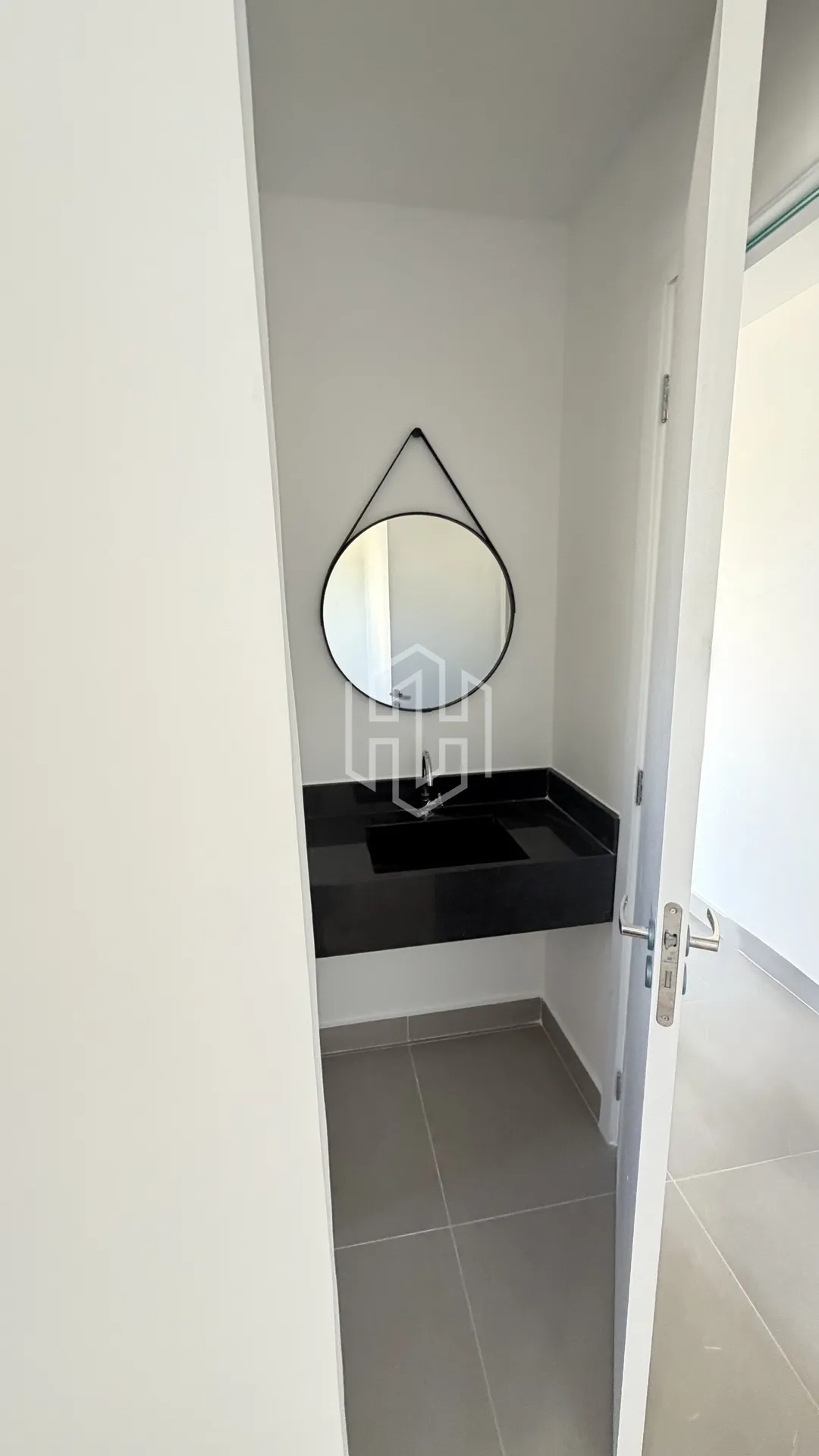 Балкон з грилем та 2 спальні: квартира 59 м² — photo 14