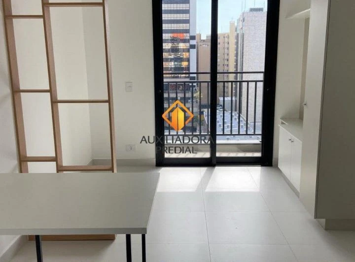 2-bedroom apartment with open-plan kitchen and balcony — photo 6