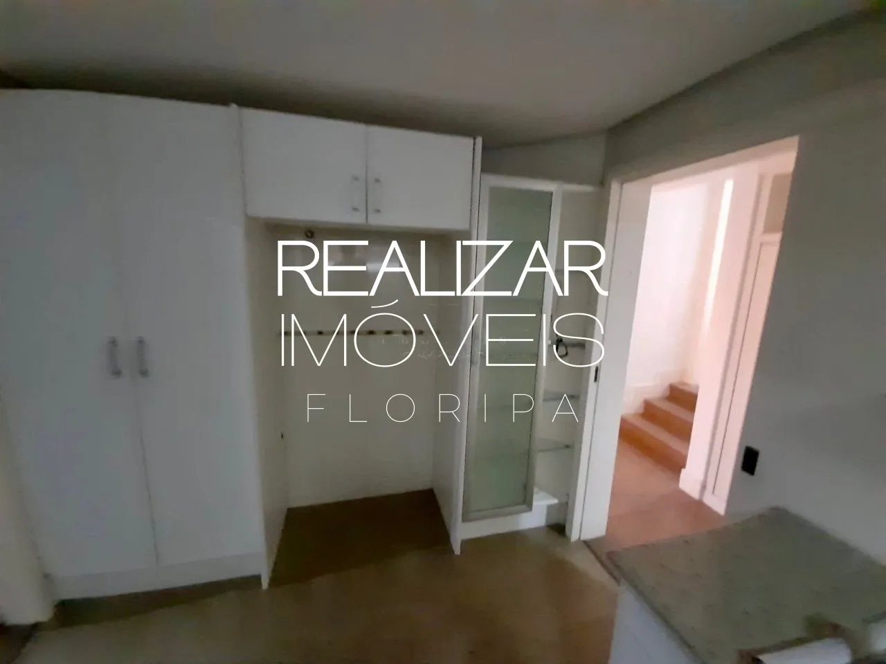 Apartment on the 2nd floor with a bathtub — photo 37
