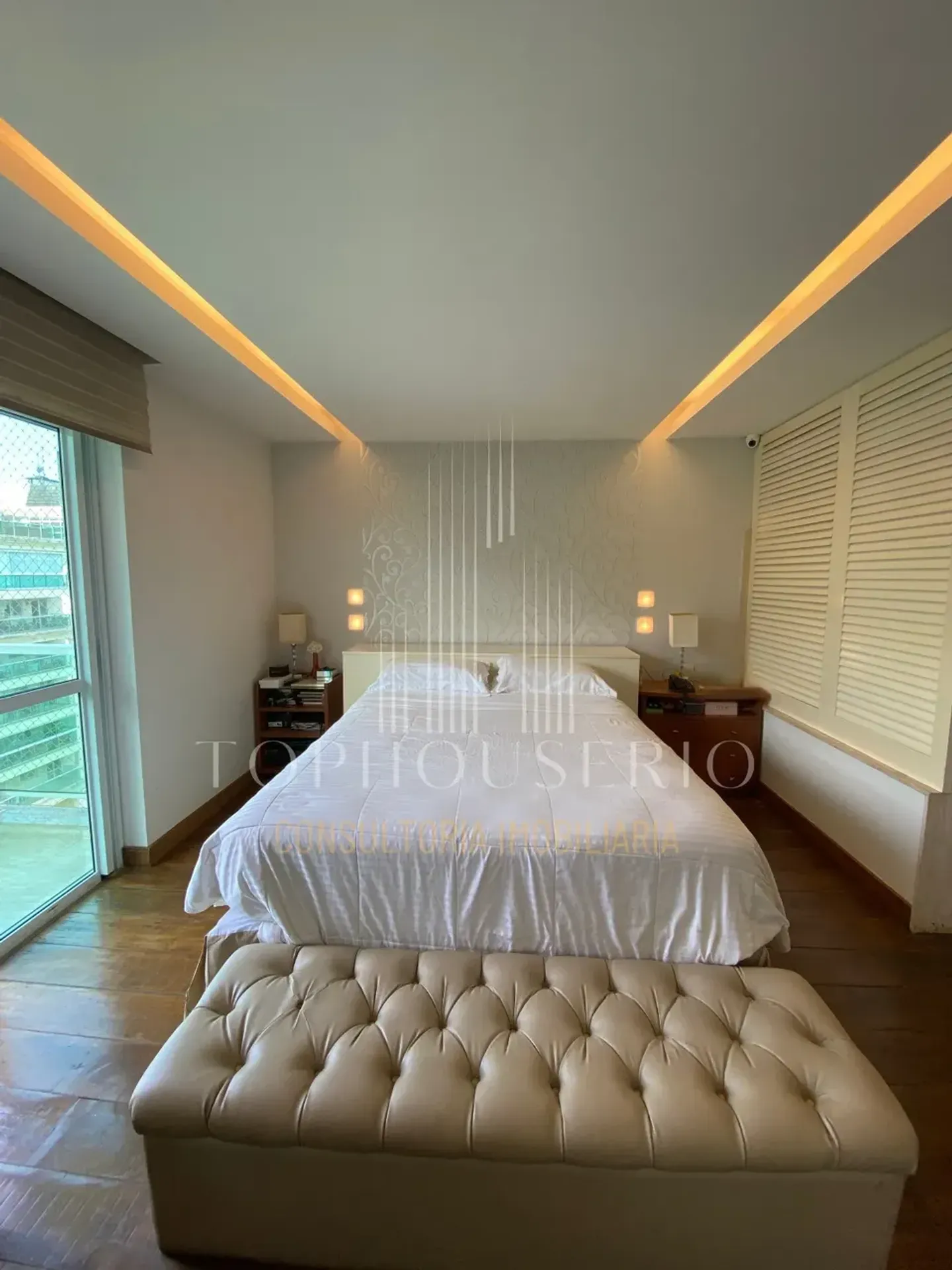 Furnished penthouse with 3 bedrooms and 4 bathrooms — photo 44