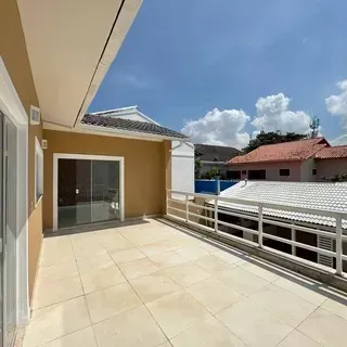 Casa de 550 m² com varanda gourmet e espaço de home office — photo 2