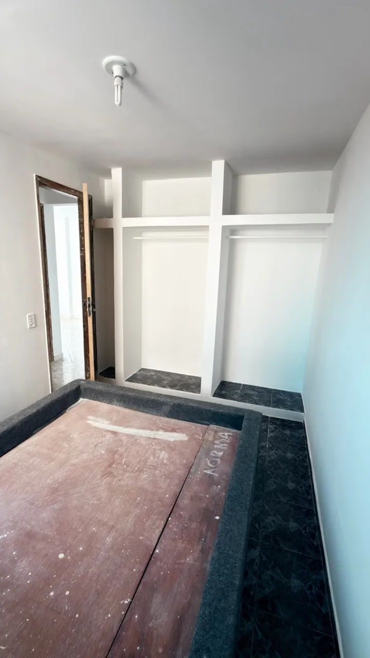 2-bedroom apartment in a building with a gym — photo 4