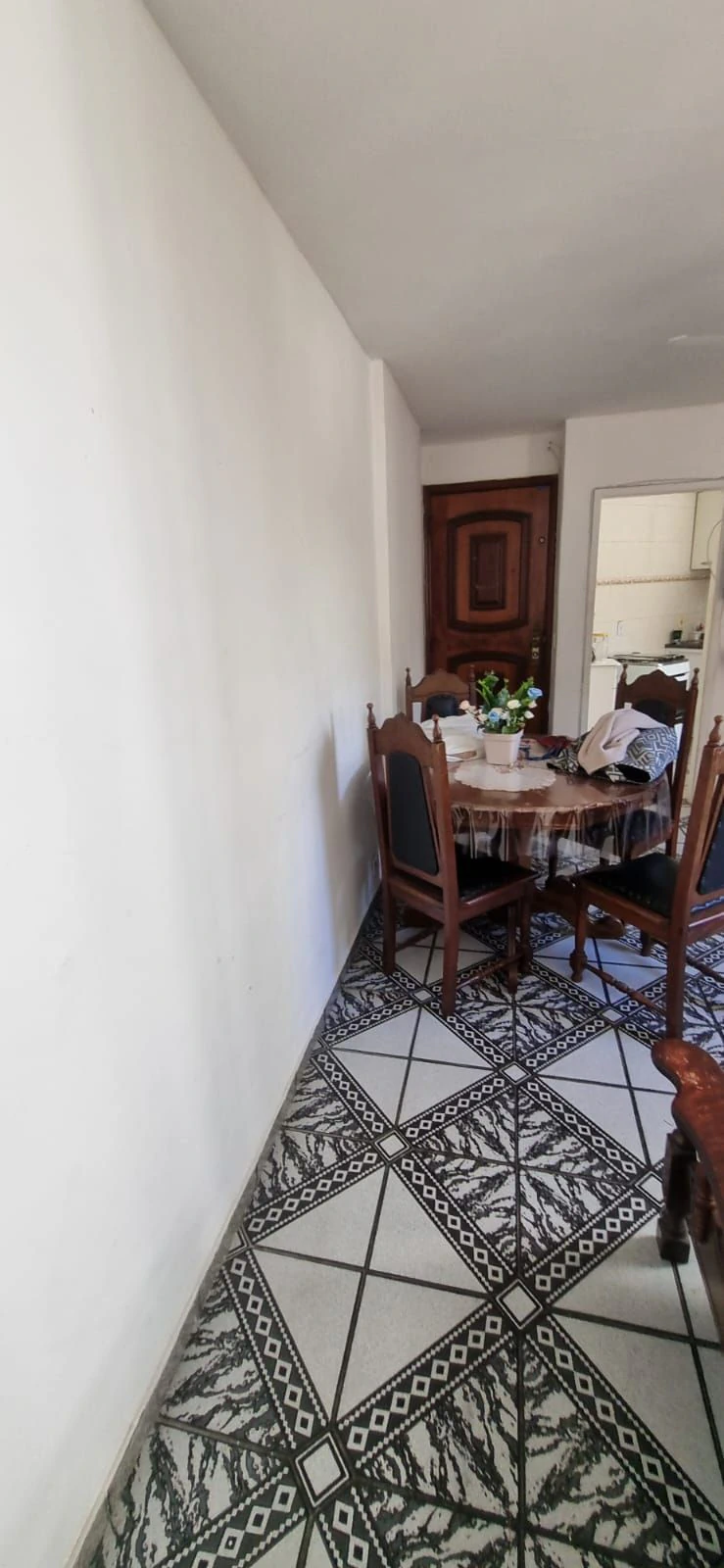 Furnished 2-bedroom apartment with separate kitchen — photo 4