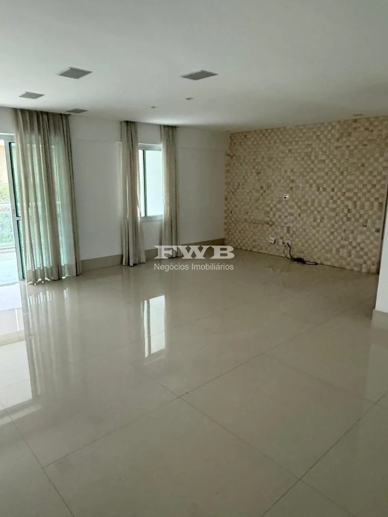 162 m² apartment with 4 bedrooms and 3 en-suites — photo 9