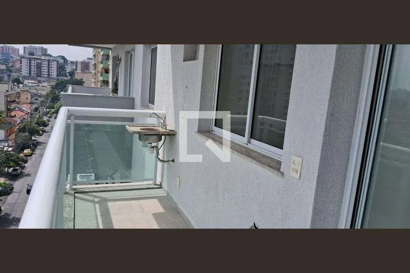2-bedroom apartment in a building with a gym — photo 5