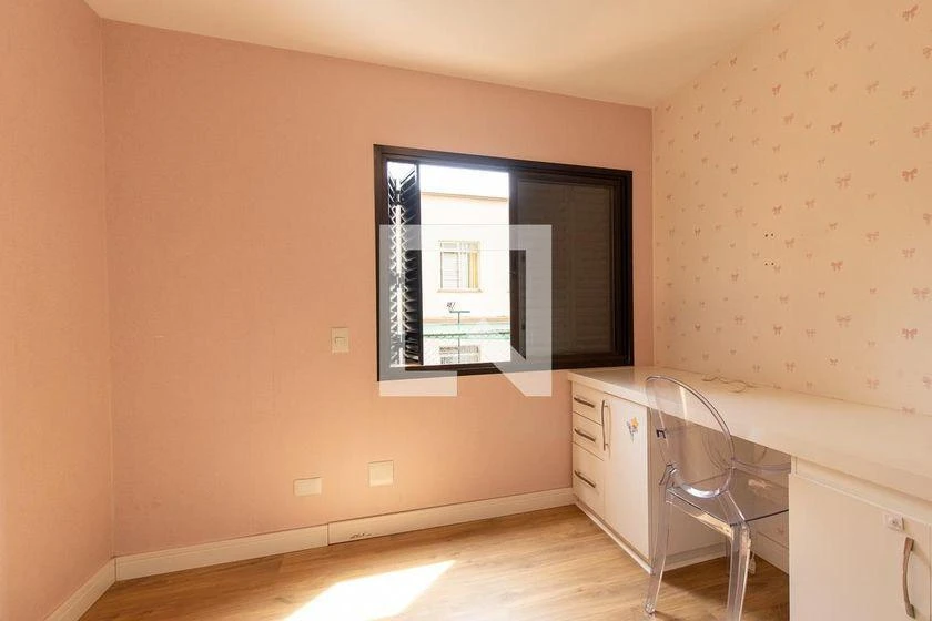 Bathtub in a 3-bedroom apartment, 176 m² — photo 20
