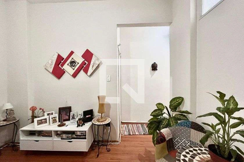 Furnished 40 m² apartment with 1 bedroom and 1 bathroom — photo 4