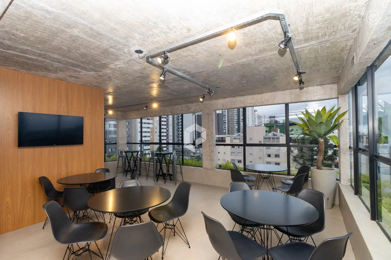 Furnished 1-bedroom apartment with a compact kitchen — photo 16