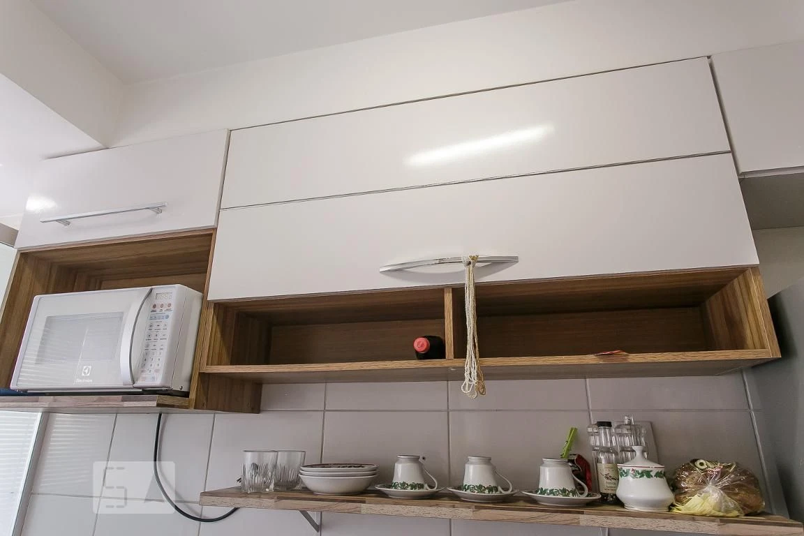 Furnished 2-bedroom apartment with a balcony — photo 3