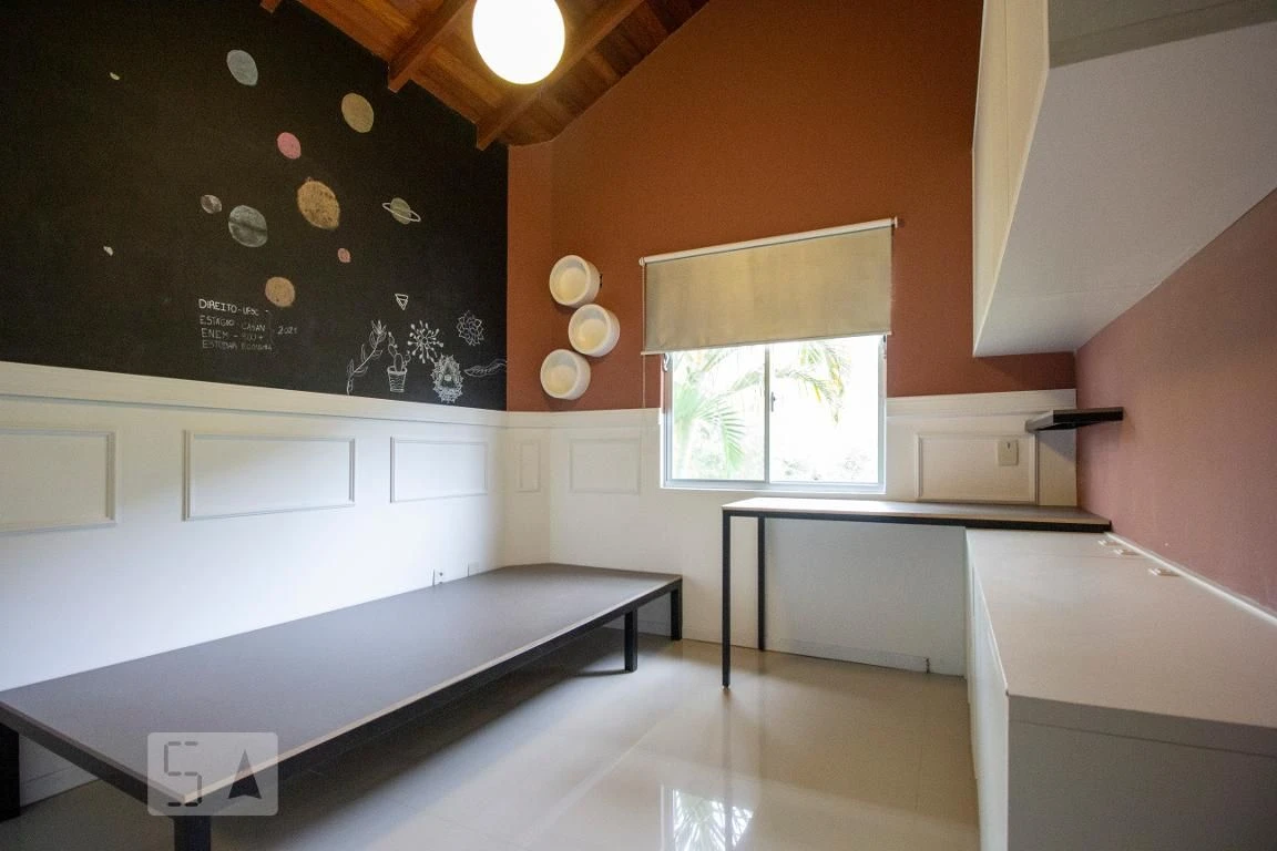 House with 3 bedrooms and a private garden — photo 10