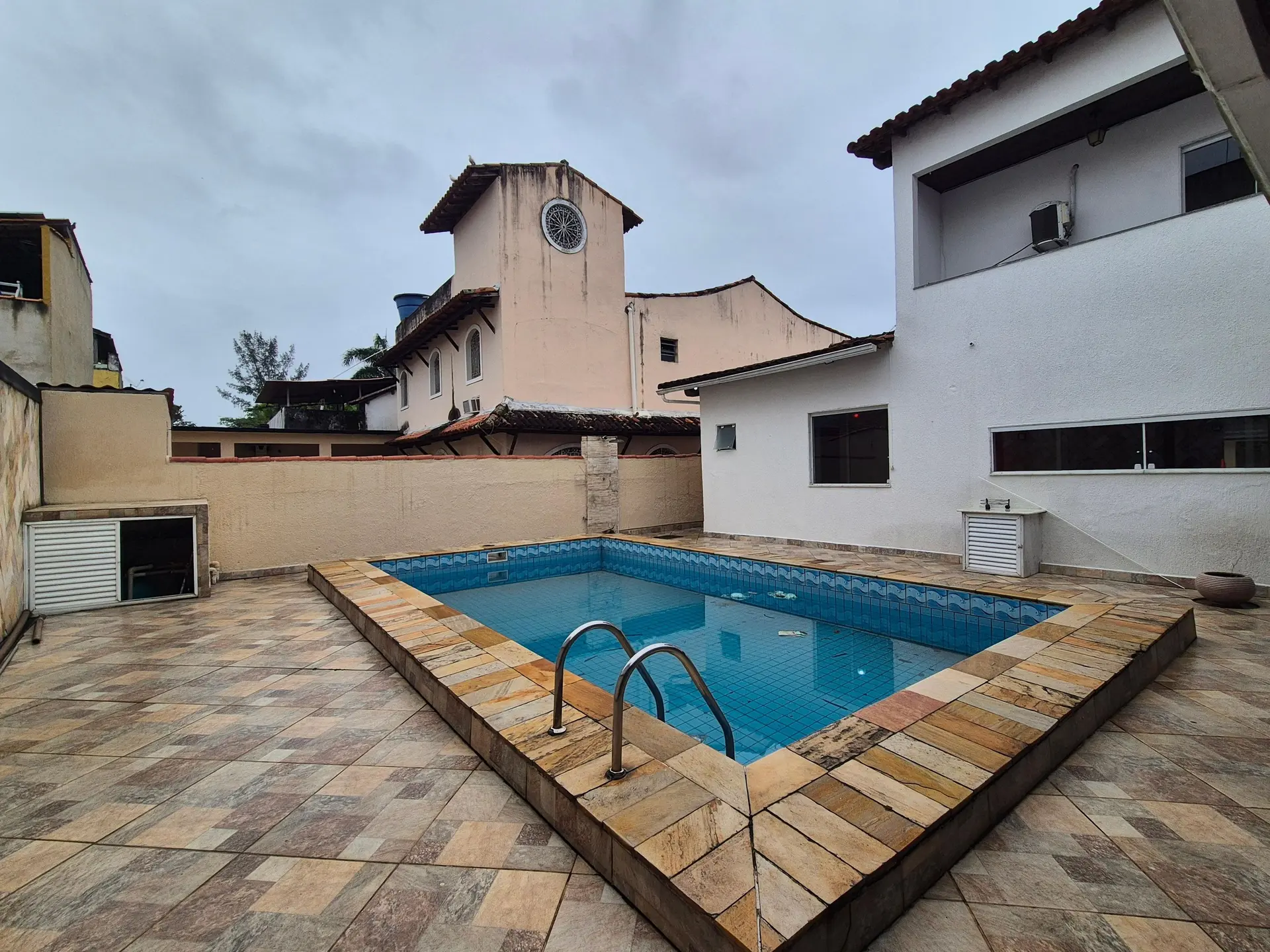 Casa em condomínio com 3 suítes e churrasqueira na varanda — photo 5