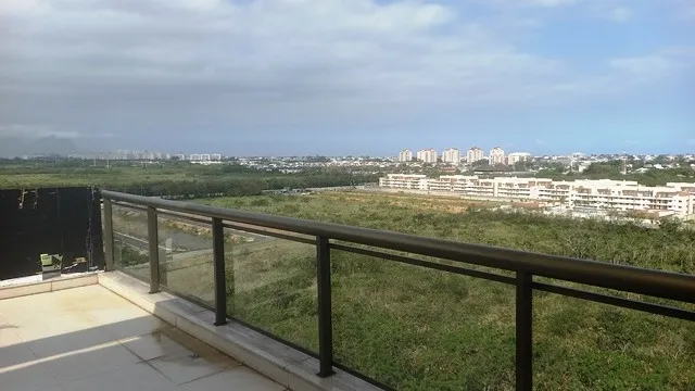 Top-floor apartment with 3 bedrooms and 4 bathrooms — photo 19