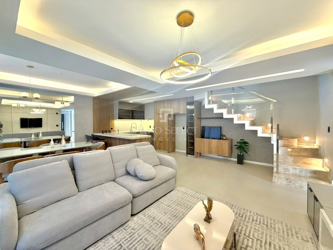 Casa com espaço de home office, Santa Felicidade