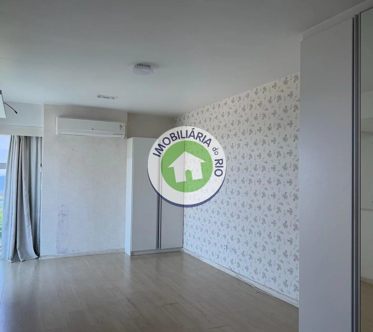 4-bedroom apartment with 5 bathrooms and 3 parking spots — photo 36
