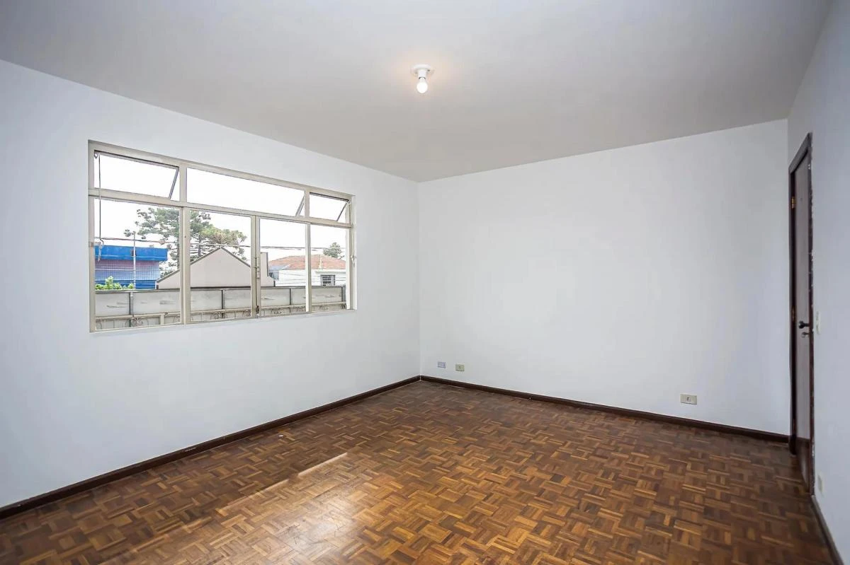 Apartamento com piso de madeira ou laminado, Cabral — photo 11
