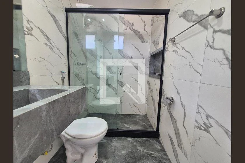House, 400 m², with a washing machine — photo 41