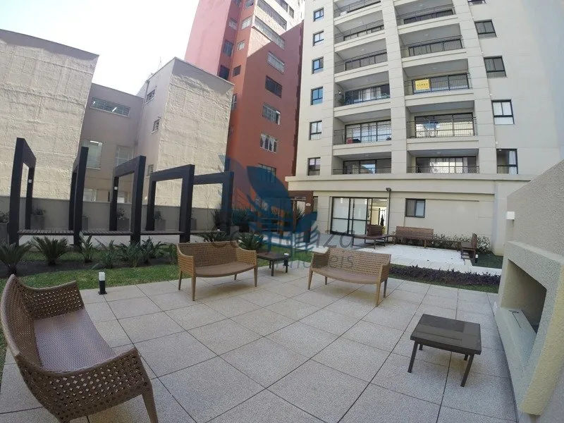 1-bedroom apartment with an open-plan living area — photo 23