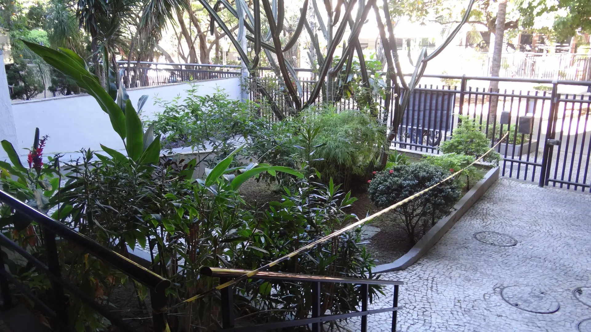 Apartamento sin amueblar con 3 dormitorios y balcón — photo 21