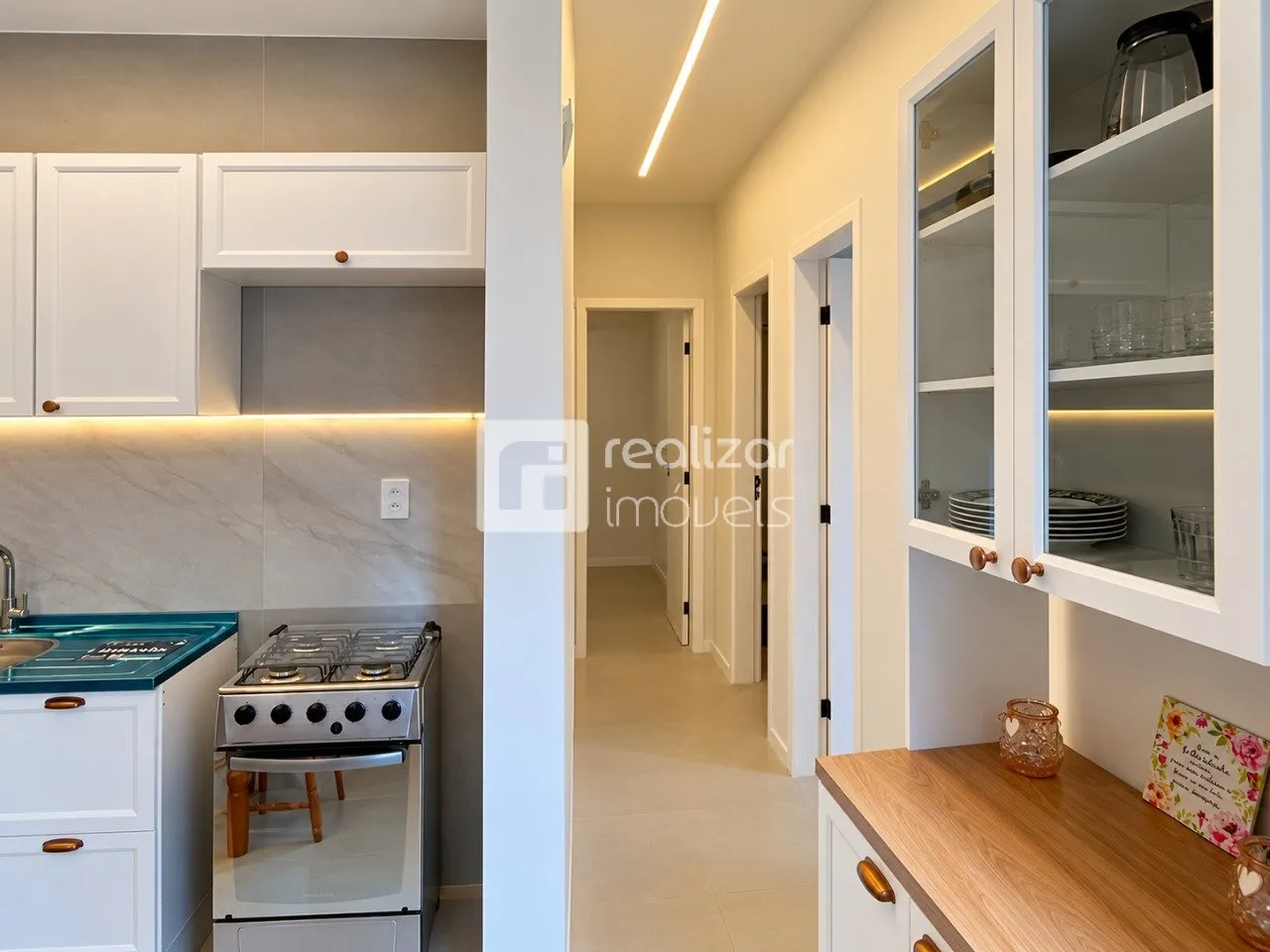 3-bedroom apartment with a home office — photo 11