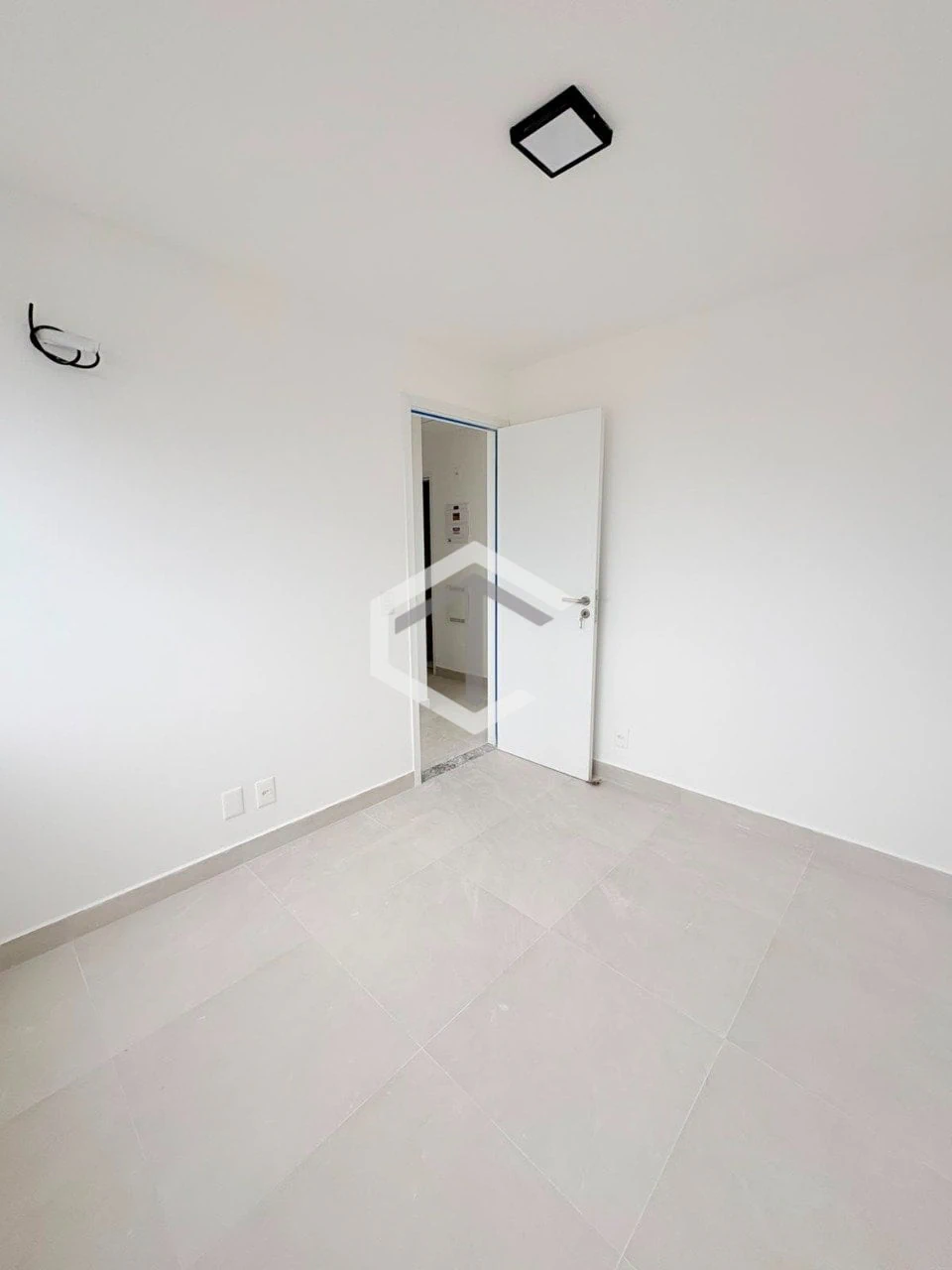 Квартира з 3 спальнями та власною ванною, 60 м² — photo 5