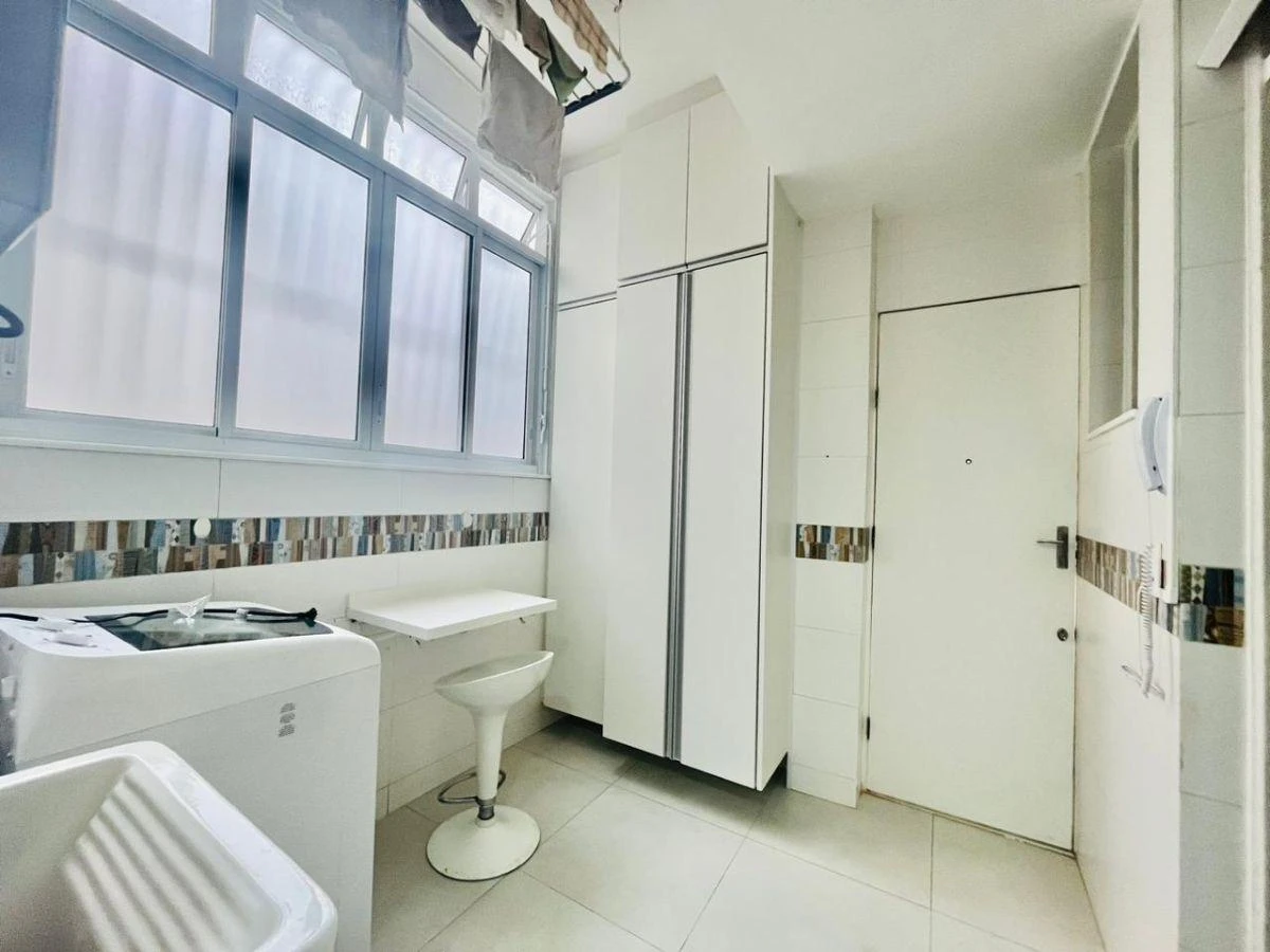 Washing machine in a 2-bedroom apartment, 90 m² — photo 14