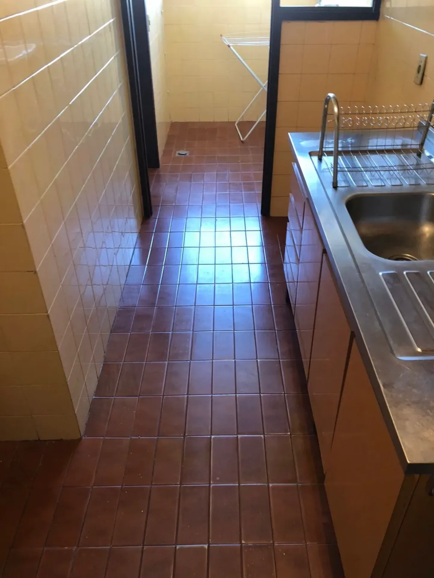 Apartment on the 5th floor with wood or laminate floors — photo 2