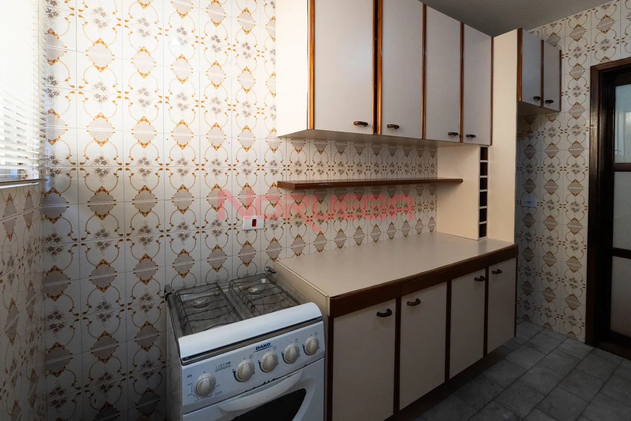Apartamento com 2 quartos, 1 banheiro e 1 vaga — photo 8