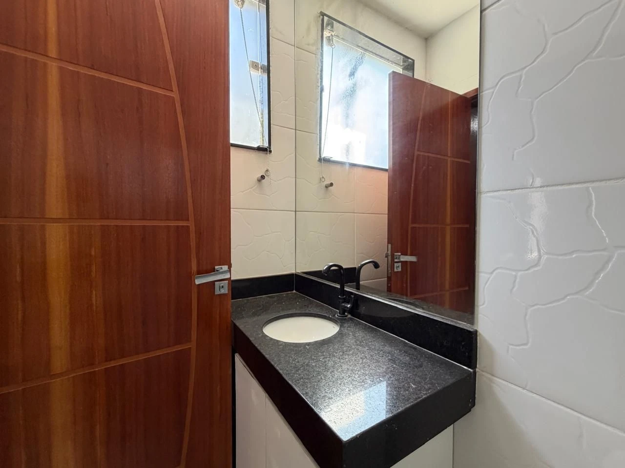 Casa em condomínio com 5 quartos e cozinha integrada — photo 43