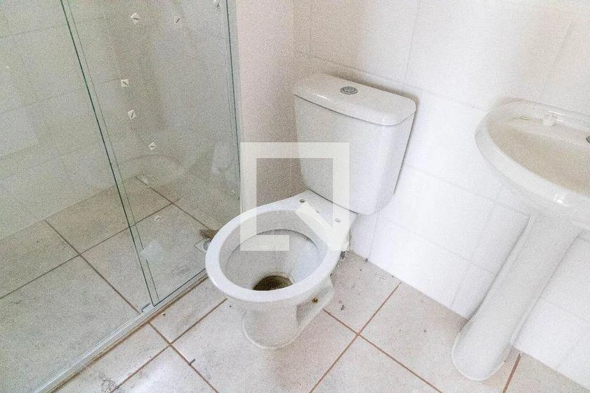 2-bedroom apartment in a building with a gym — photo 34