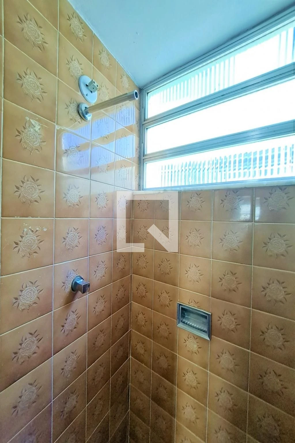 2-bedroom apartment in a building with a gym — photo 30
