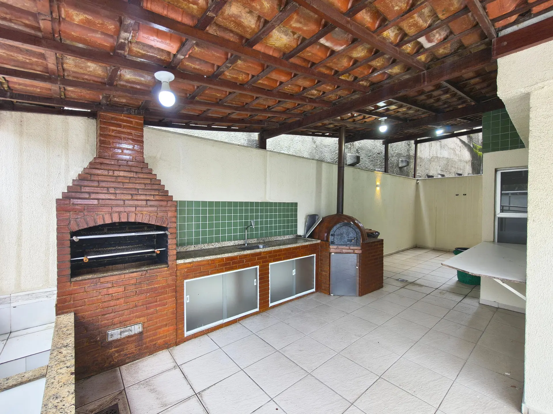 Apartamento com 3 quartos, varanda e 2 banheiros — photo 14