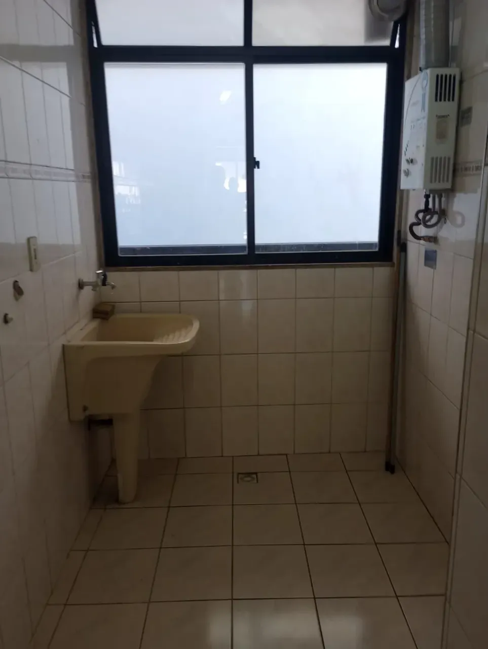 3-bedroom apartment with 2 bathrooms — photo 6
