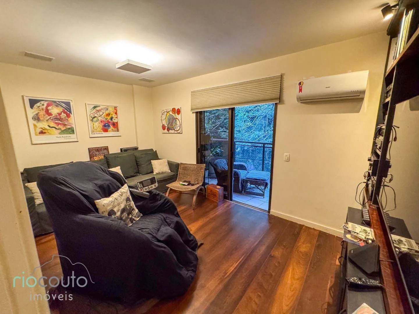Apartment with 4 bedrooms and balconies, 370 m² — photo 23