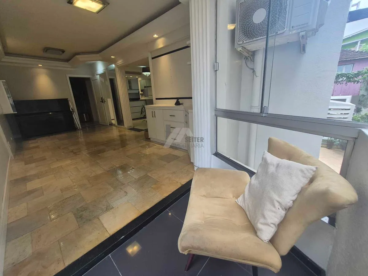 3-bedroom apartment with a glass-enclosed balcony — photo 20