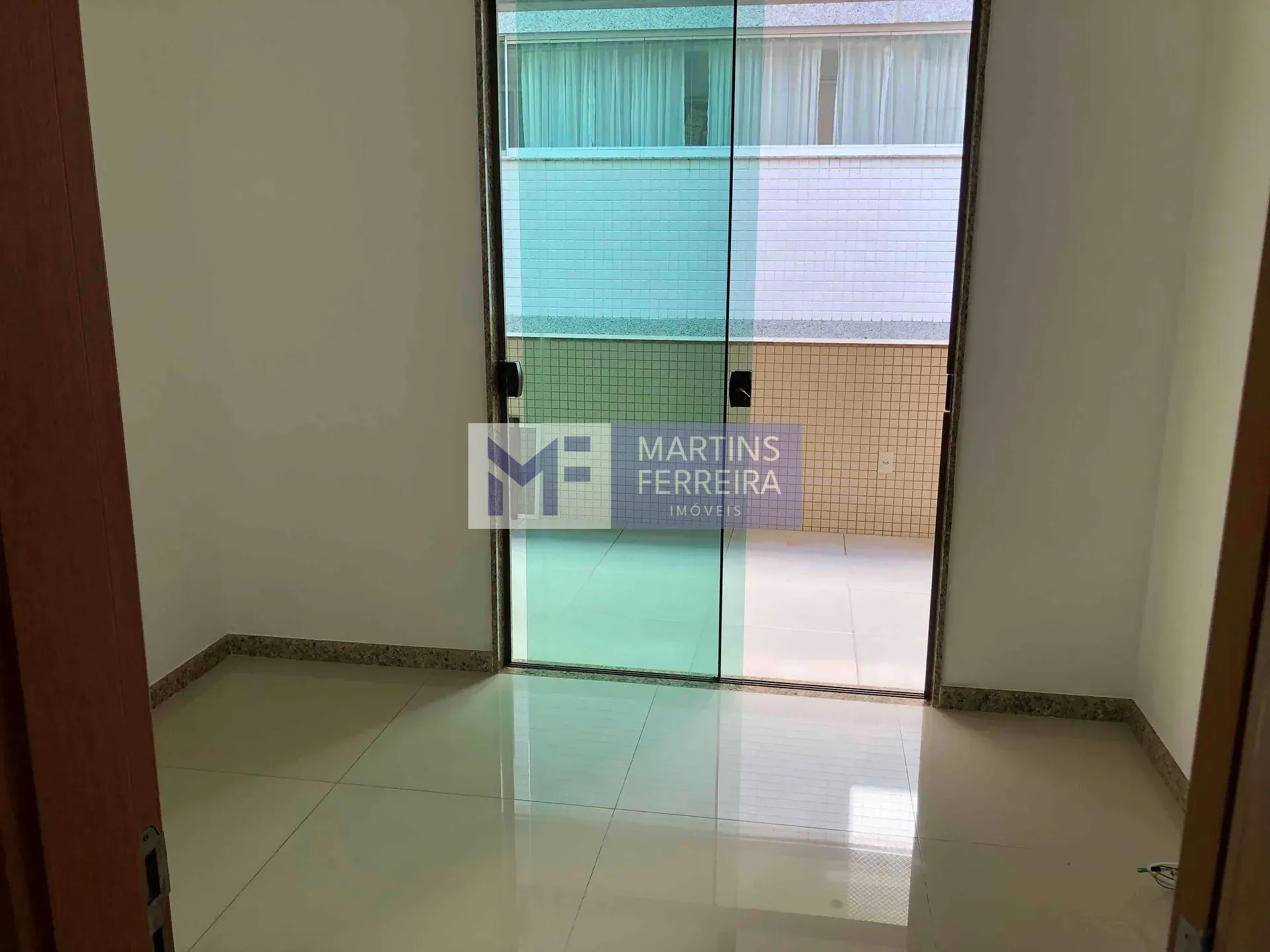 Apartamento no 1º andar com varanda envidraçada — photo 29