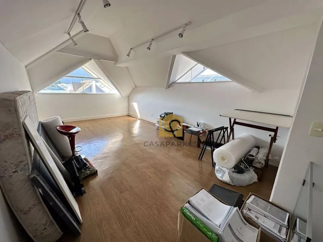 Furnished 5-bedroom house with 270 m² — photo 25