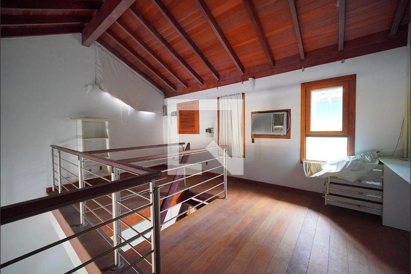 Панорамные окна и 7 спален: дом 700 м² — photo 32