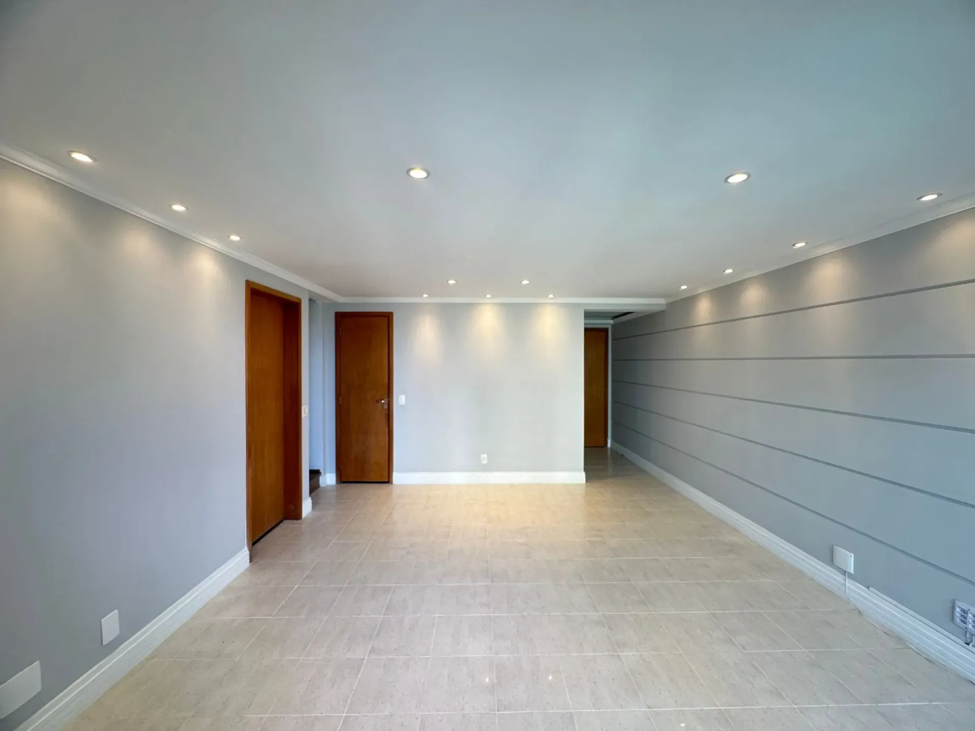 Duplex apartment of 93 m² with laundry area — photo 5