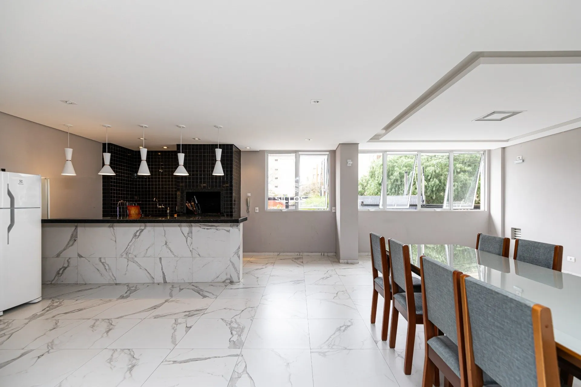 142 m² apartment with a balcony and private BBQ — photo 25