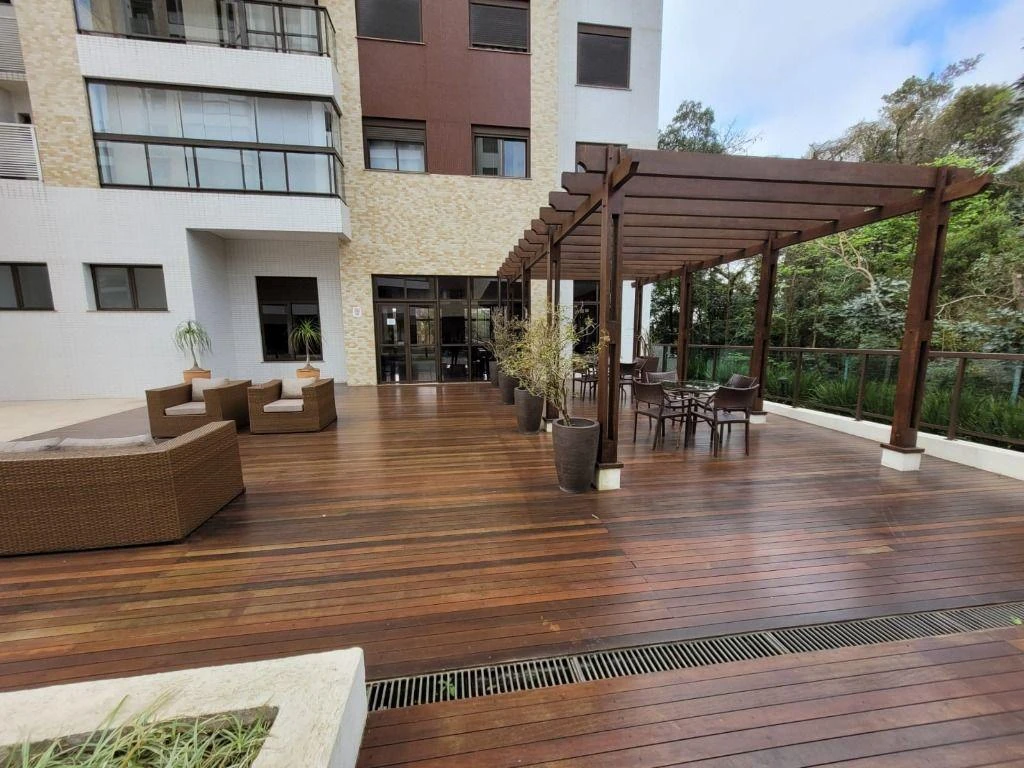 3-bedroom apartment with a park view — photo 46