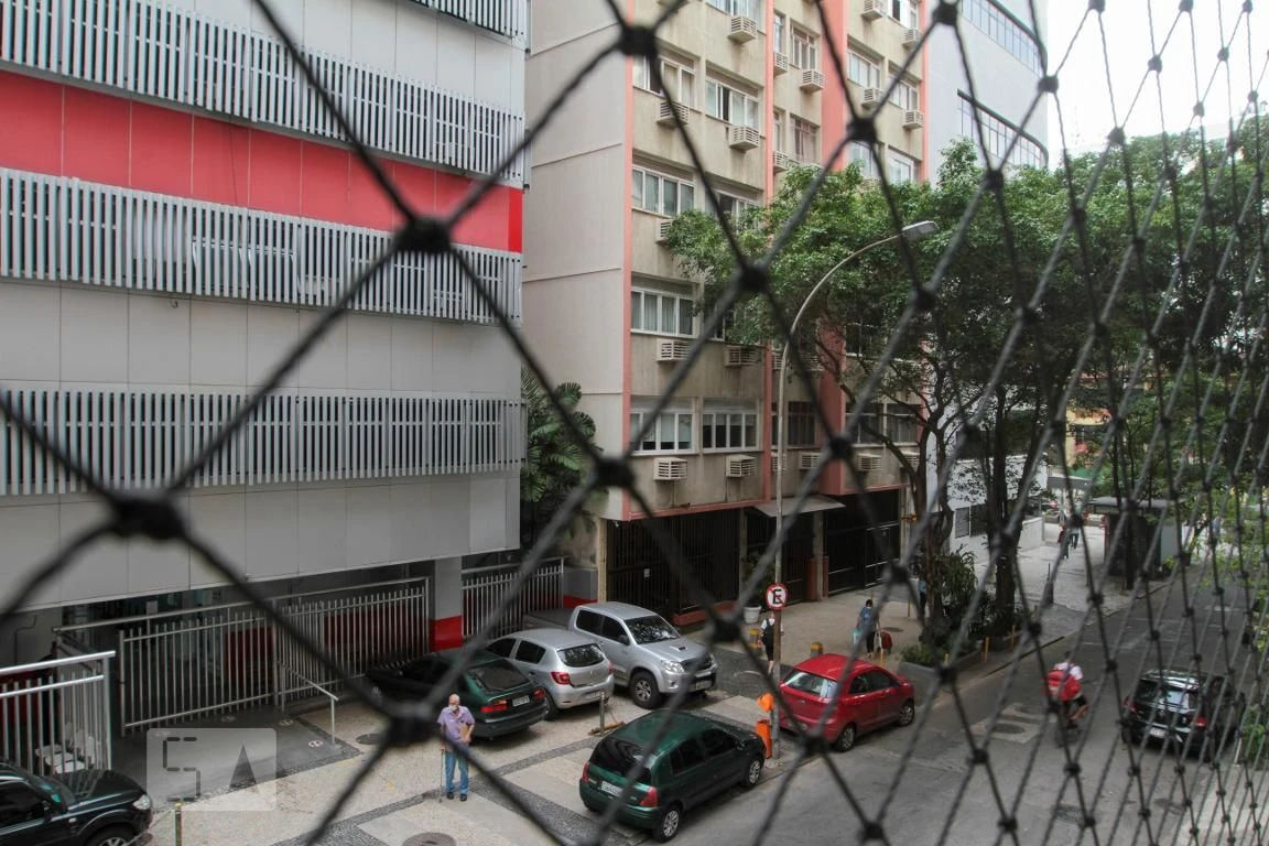 Unfurnished 2-bedroom apartment with 2 bathrooms — photo 26