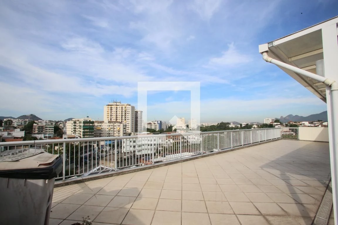 Furnished apartment with 3 bedrooms and a closed kitchen — photo 19