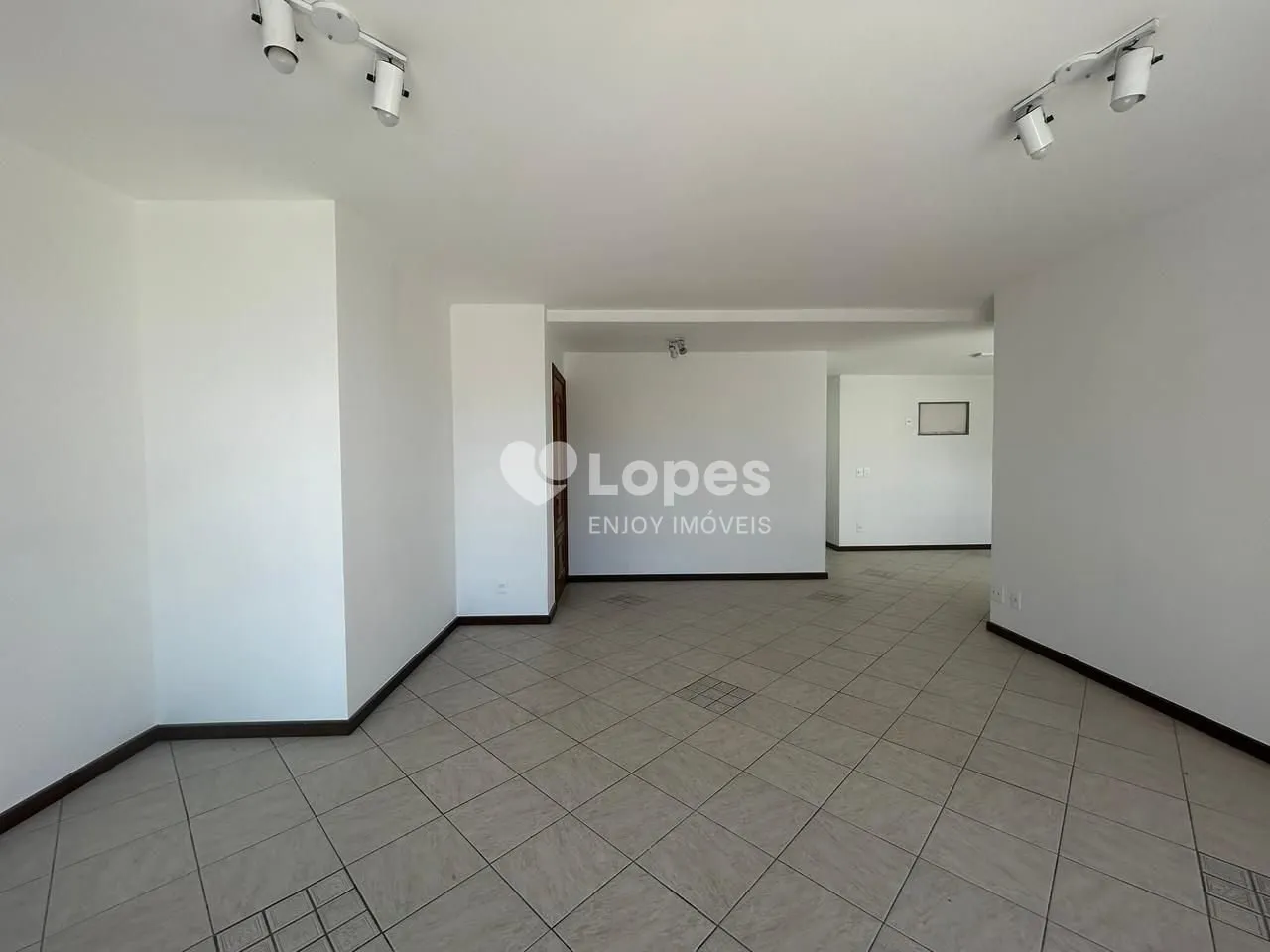 Duplex penthouse with 3 bedrooms, 183 m² and BBQ balcony — photo 22