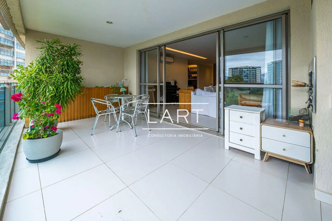 4-bedroom apartment with gas open-plan kitchen and 233 m² — photo 8